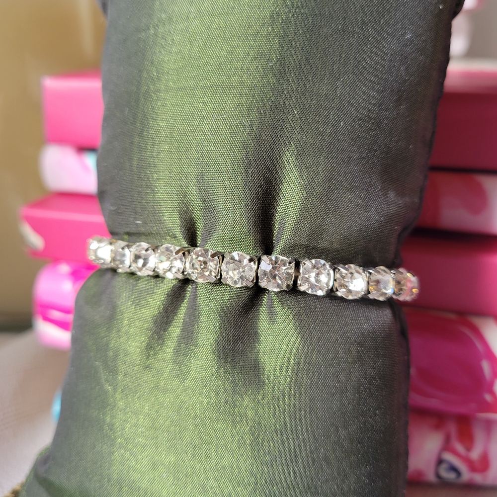5/$25💎 Crystal Stretch Tennis Bracelet